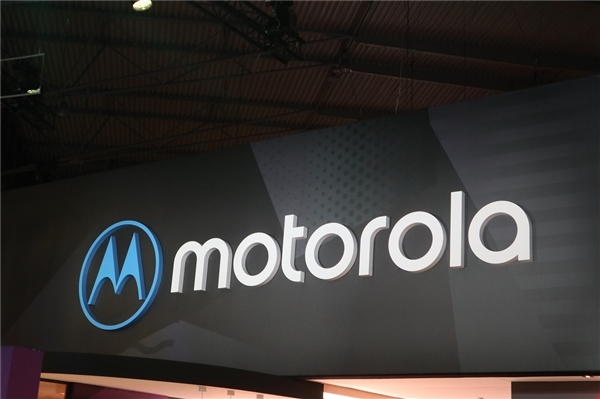 小折叠终极形态！moto razr 2023来了：超3英寸超大副屏