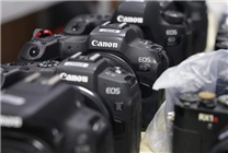 珠海拱北海关破获5.68亿相机走私案，查获236个相机、镜头