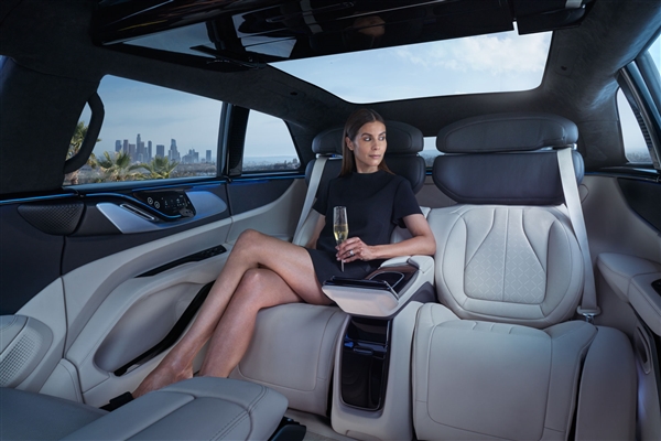 贾跃亭9年造车梦成了！FF91正式量产发布：30.9万美元