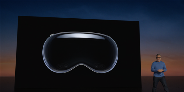 李楠评苹果Vision Pro：算力爆炸、交互革命 3500美元真不贵